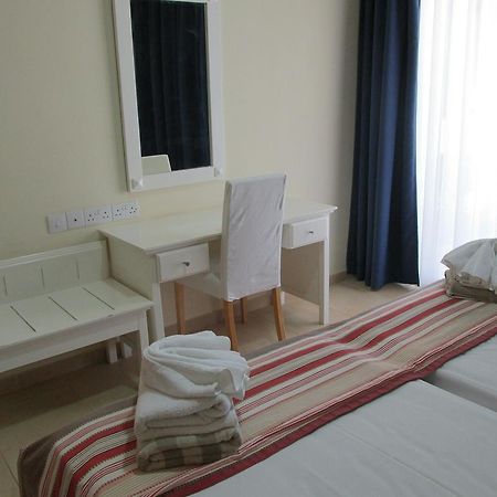 Royal Blue Hotel & Spa Geroskipou Εξωτερικό φωτογραφία